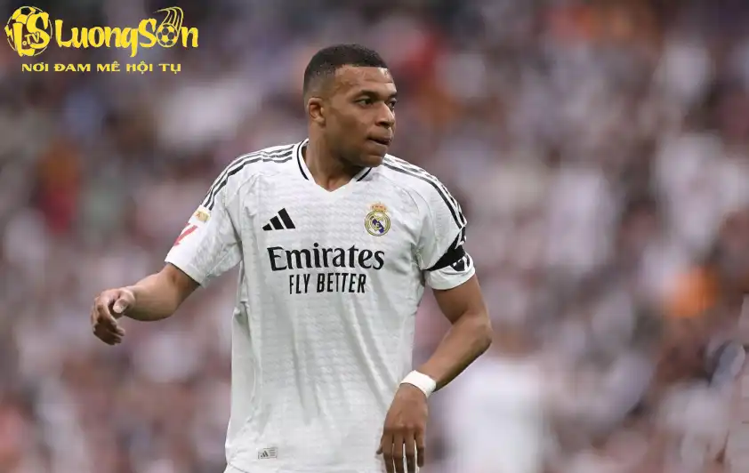 Mbappe giành Chiếc giày vàng châu Âu trong mùa giải đầu tiên tại Real Madrid