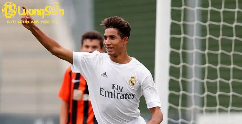 Achraf Hakimi: Niềm Tự Hào Morocco Tỏa Sáng Giữa Kinh Đô Ánh Sáng Paris 2 Achraf Hakimi ra mắt đội trẻ Real Madrid